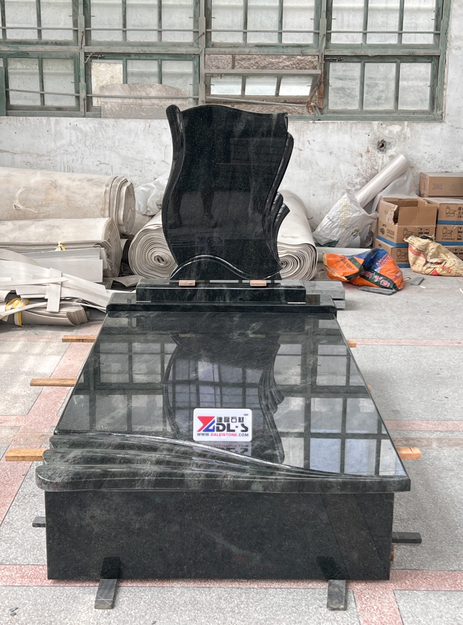 Tropical Green Granite Tombstone with Curved Design 1
