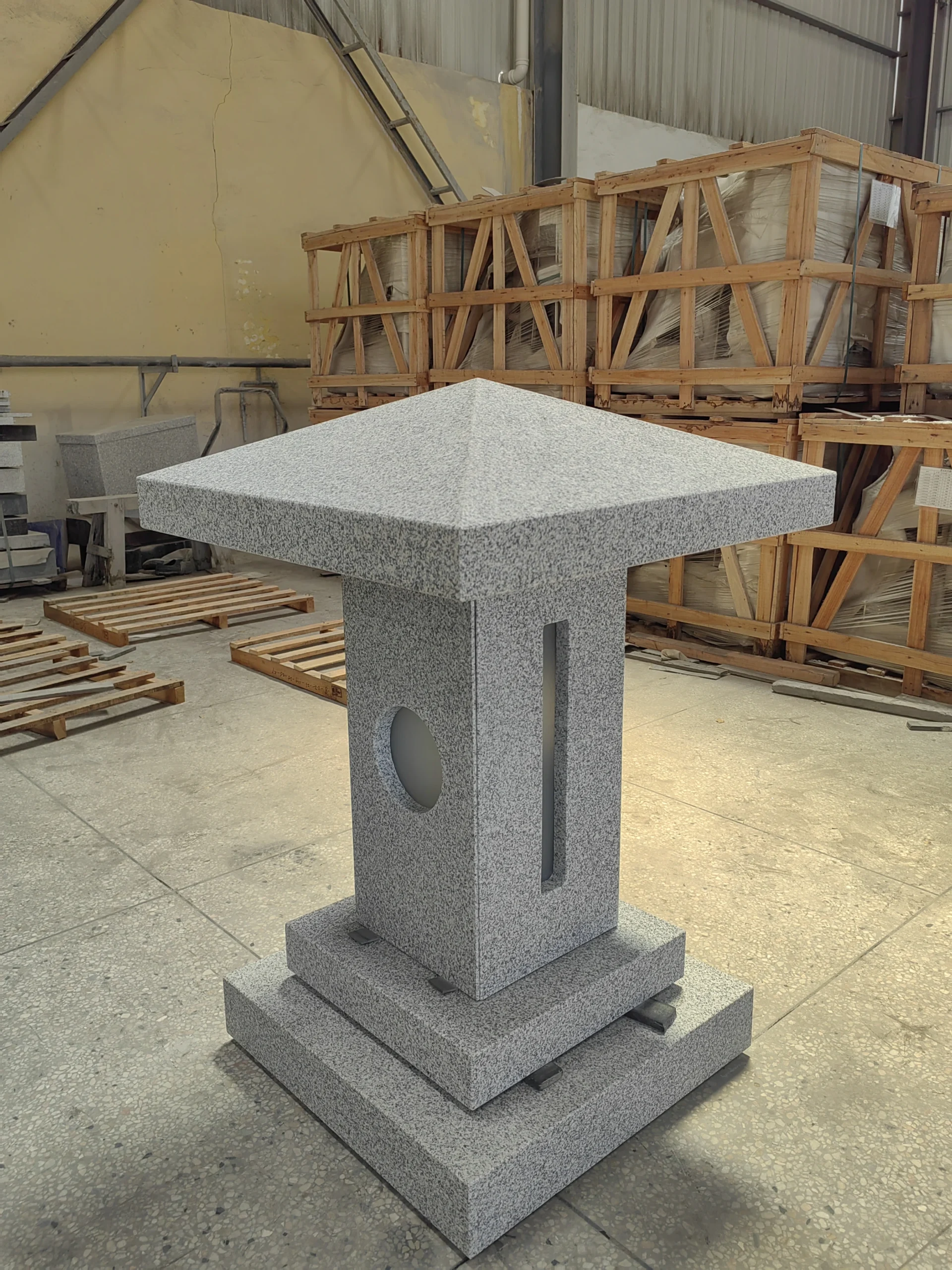 G603 Granite Memorial Lantern for Cemetery Decor 2