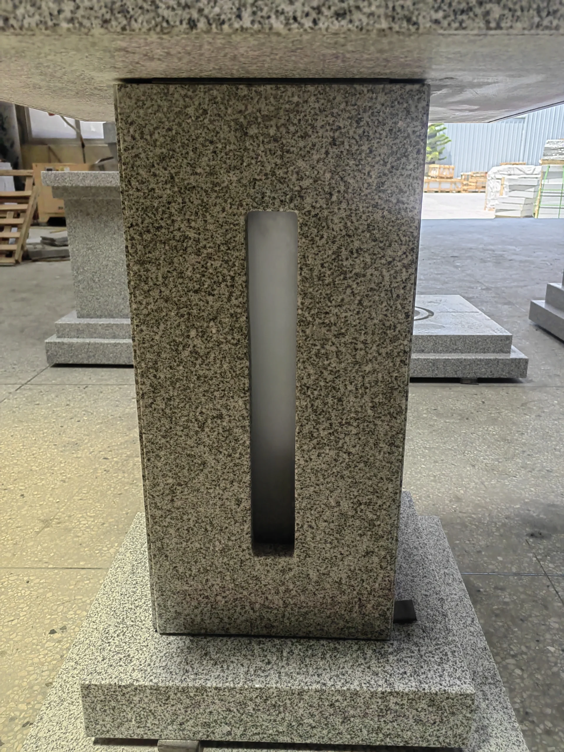 G603 Granite Memorial Lantern for Cemetery Decor 9